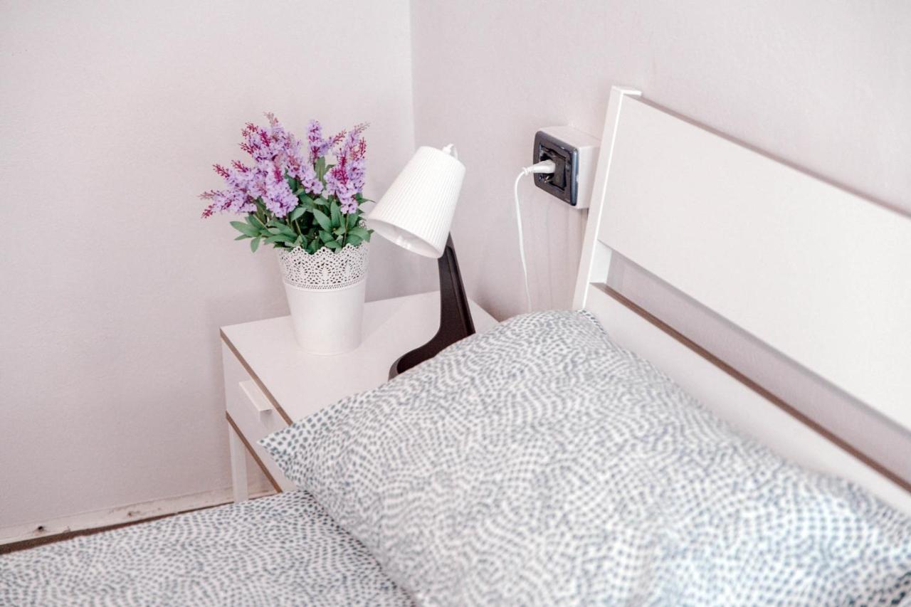 Downtown Rooms Комо Экстерьер фото